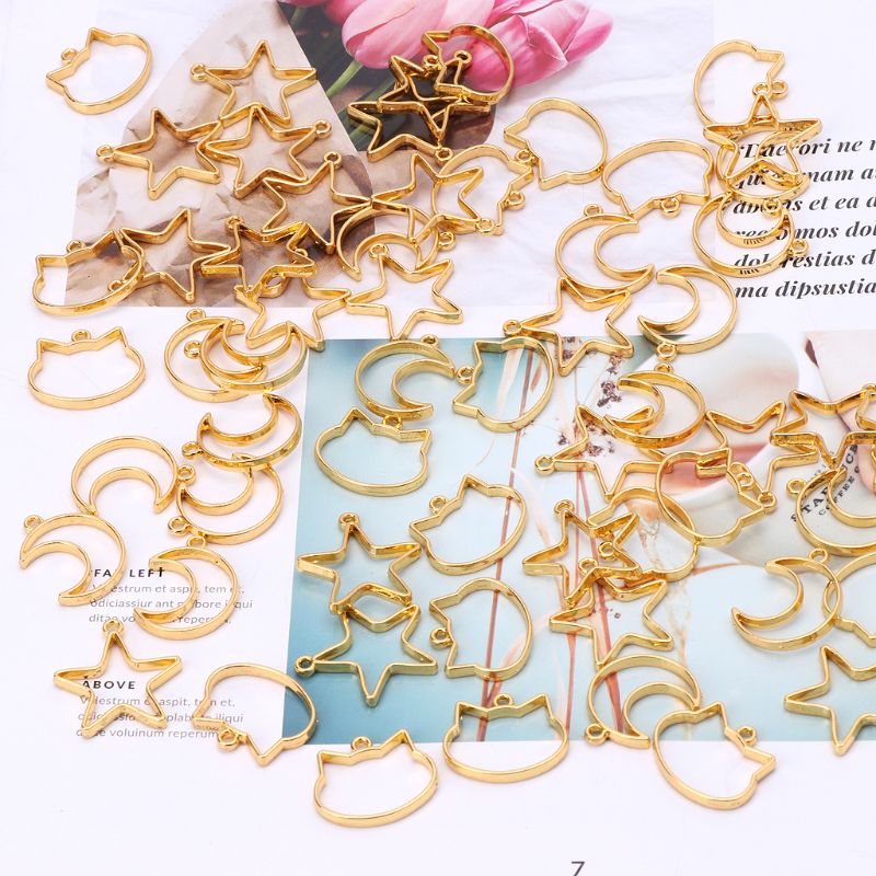 90 Pieces Mini Geometric Frame - Bezels Set Pendant 评论和价格